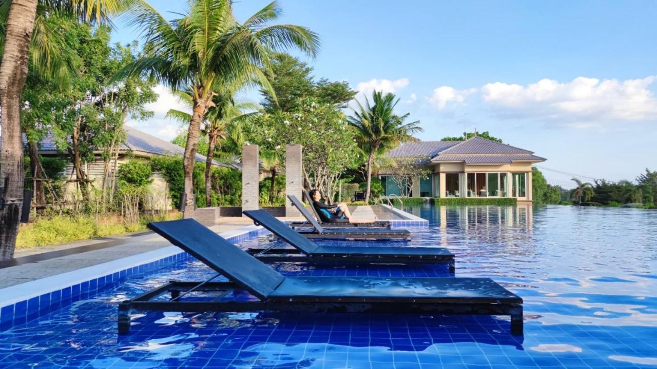 Ban Chak Phai Family House @ Casa Seaside Rayongヴィラ エクステリア 写真